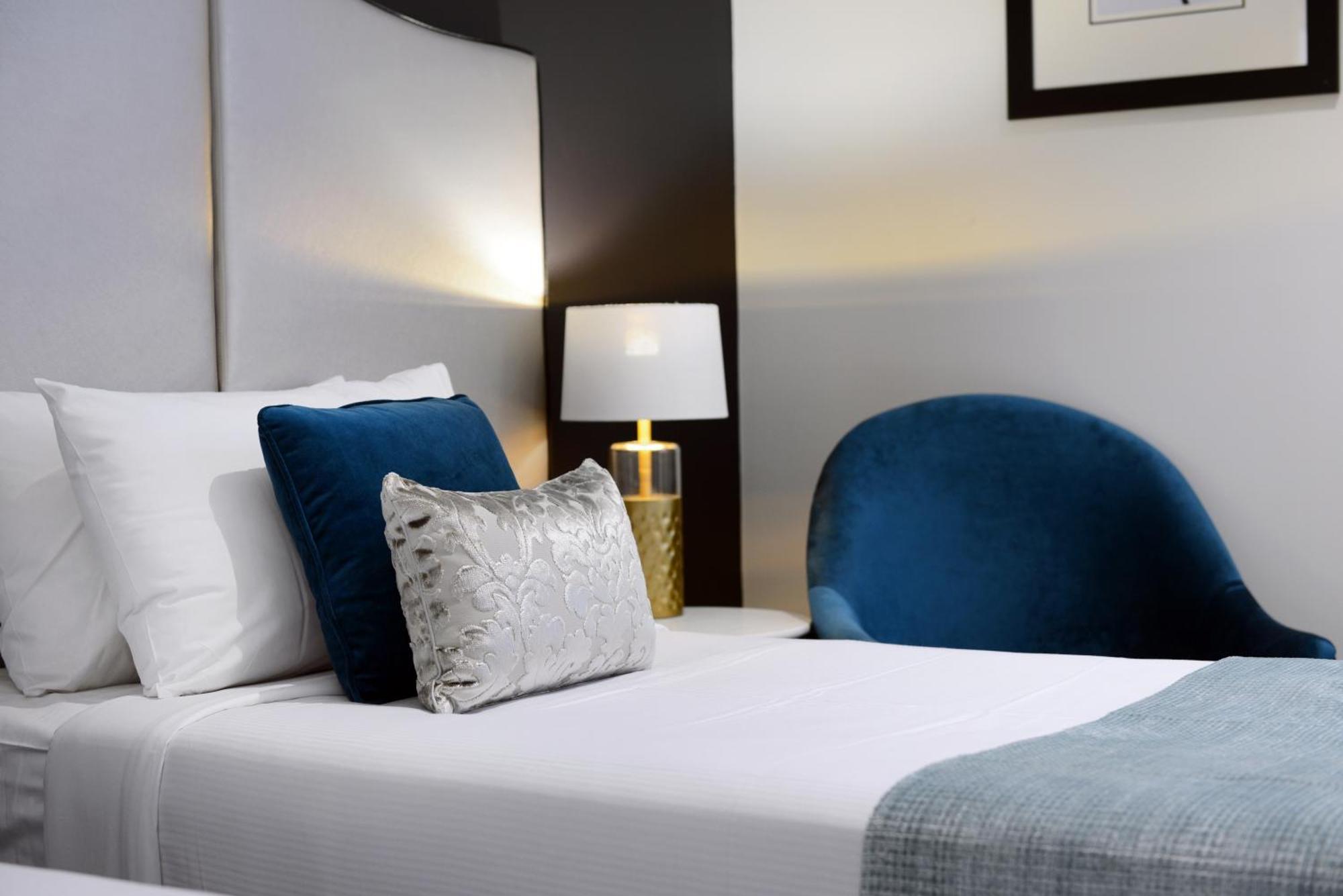 Standard Double or Twin Room,825753815:JPEG