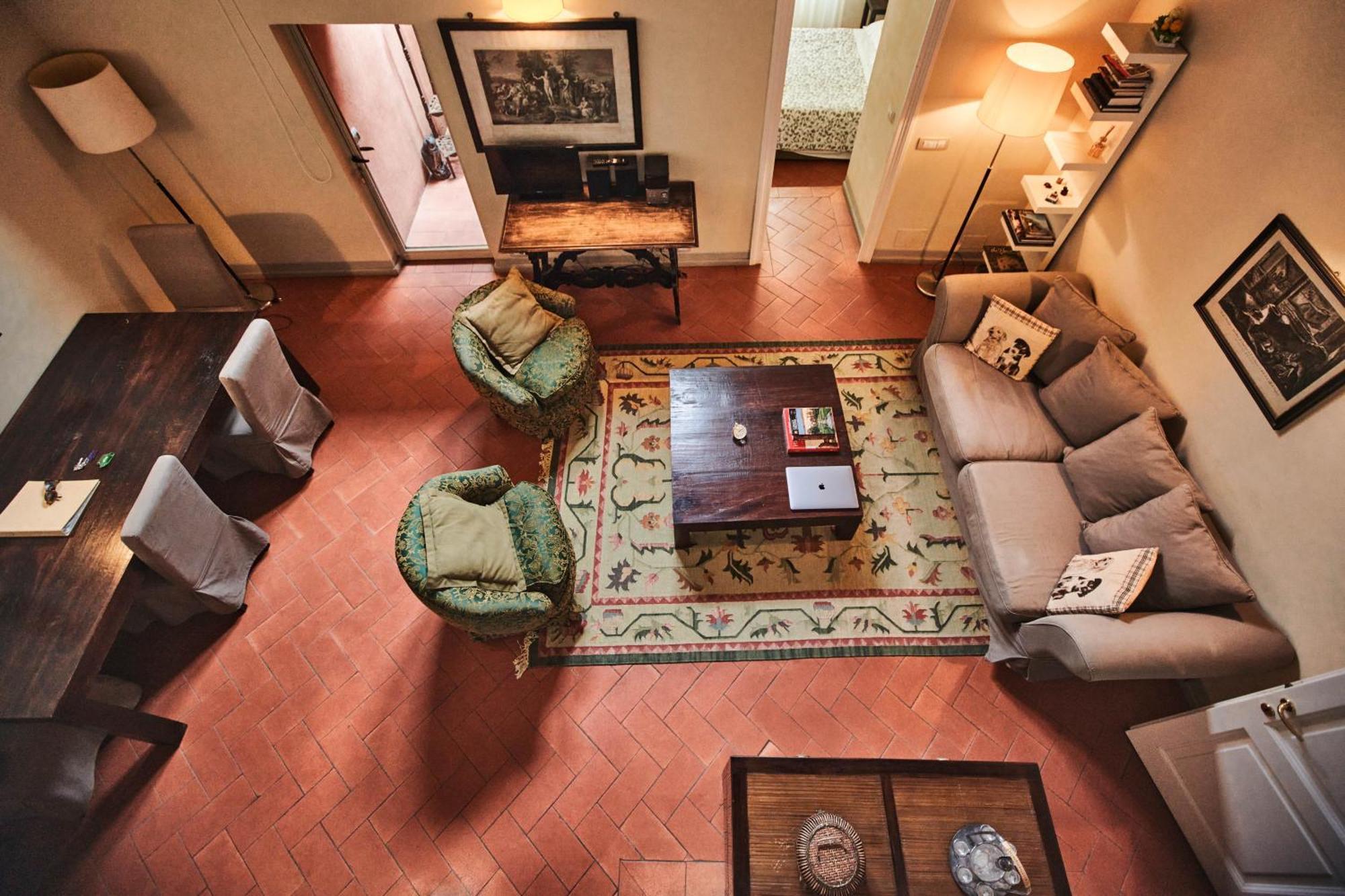 Large One-Bedroom Apartment Terrace