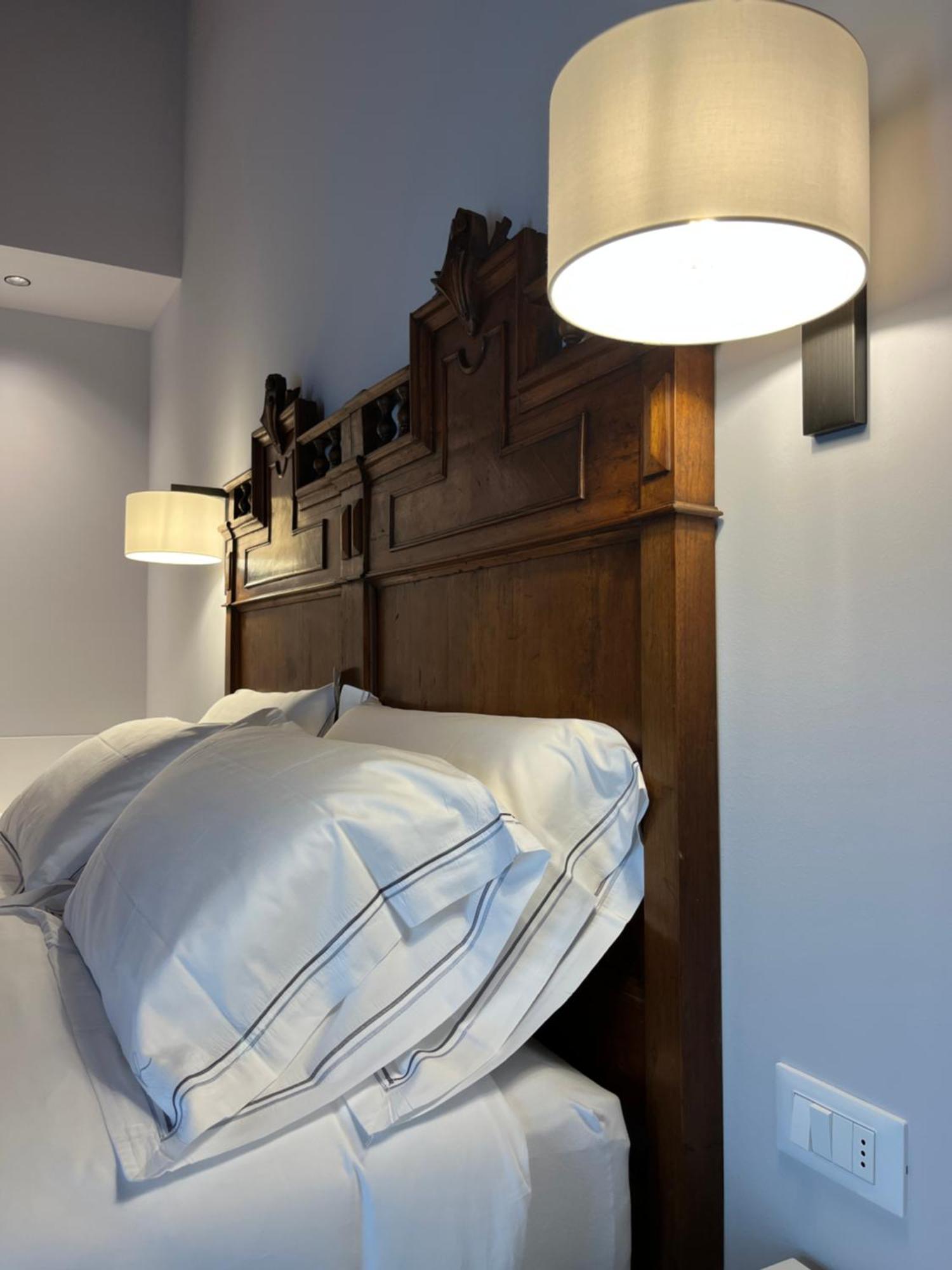 Double Room,1548603106:JPEG