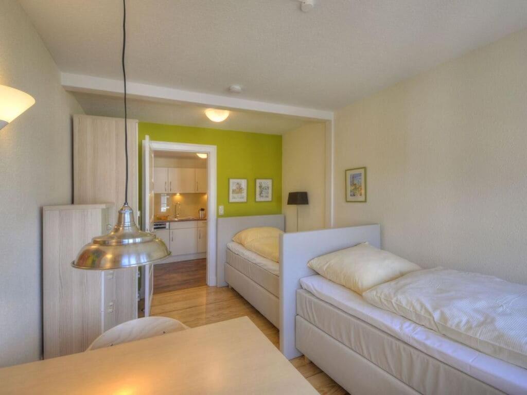 One-Bedroom Holiday Home
