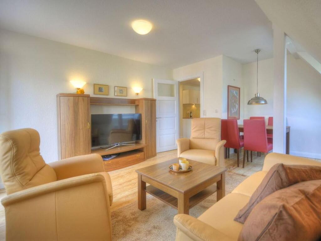 One-Bedroom Holiday Home