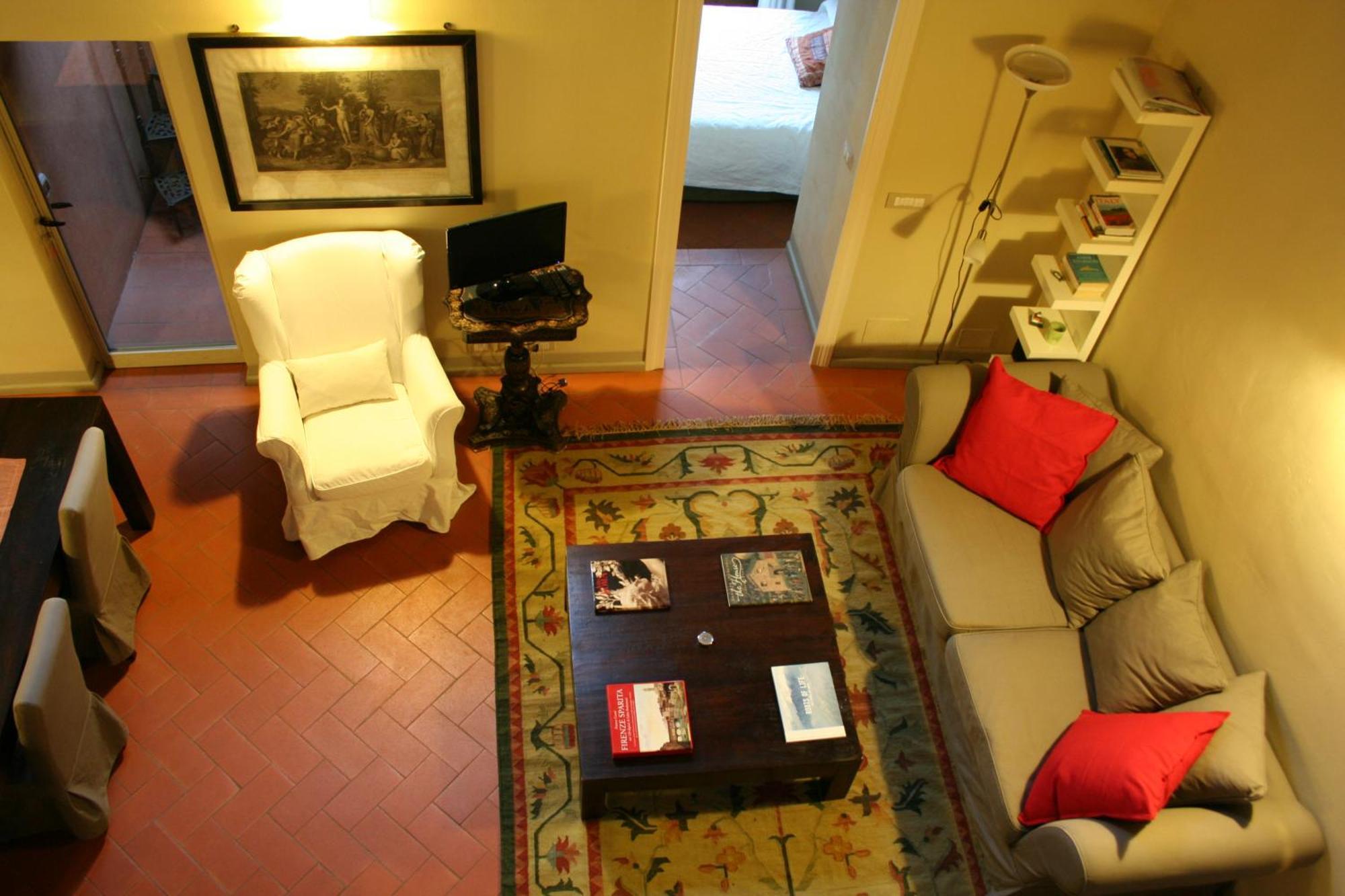 Large One-Bedroom Apartment Terrace