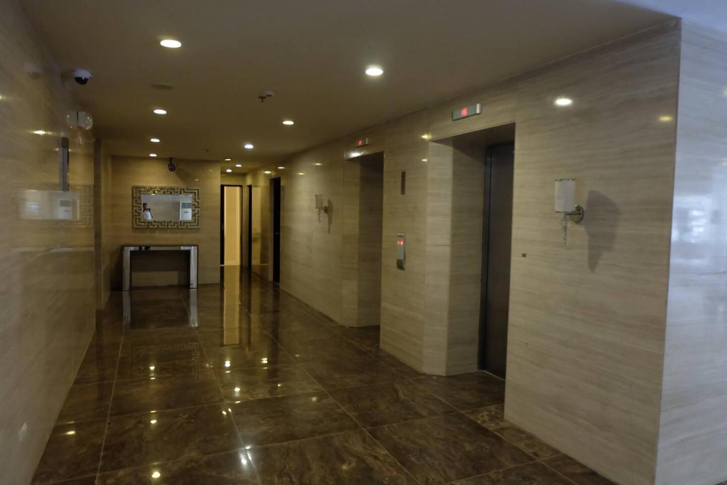 Deluxe Queen Studio