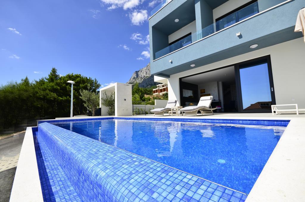Four-Bedroom Villa Private Pool