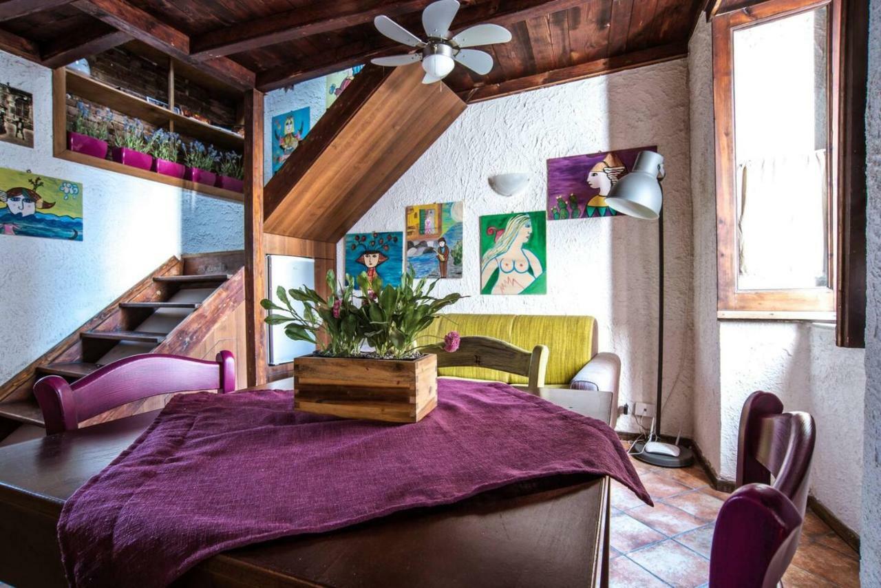 One-Bedroom Apartment Split Level
