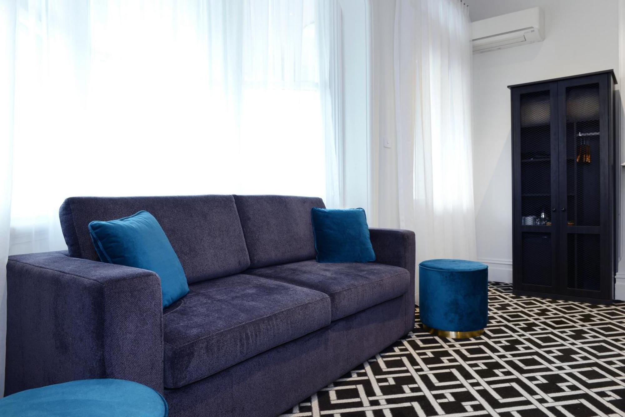 Deluxe King Room Sofa Bed