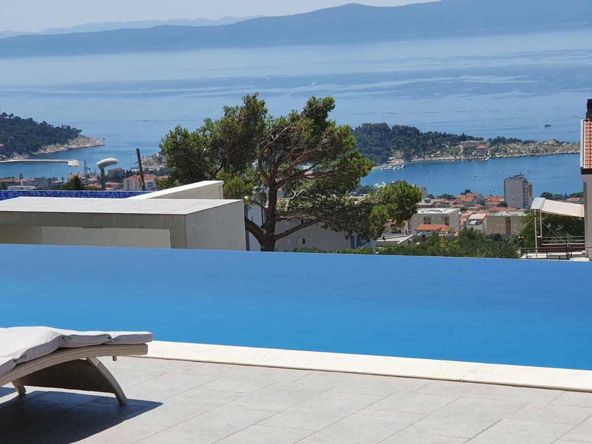 Four-Bedroom Villa Private Pool