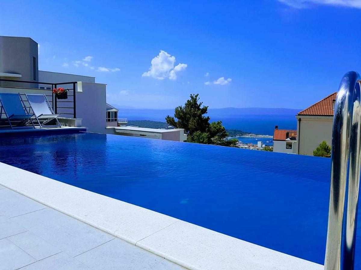 Four-Bedroom Villa Private Pool