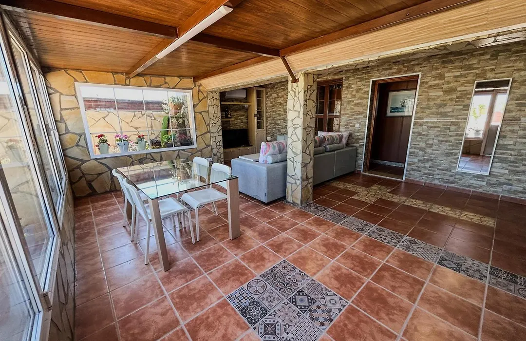 Villa Rosal- Solo familias y parejas-1
