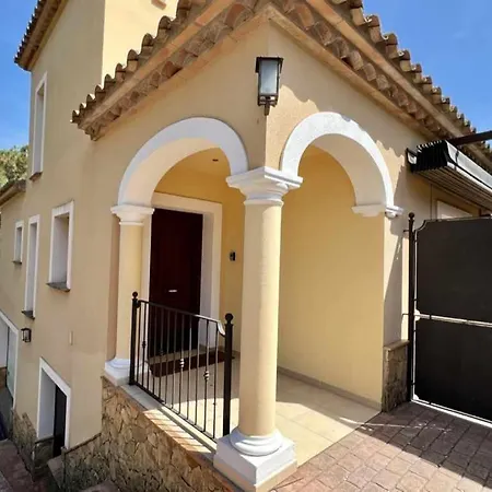 Casa Judibar con zona de barbacoa y piscina-2