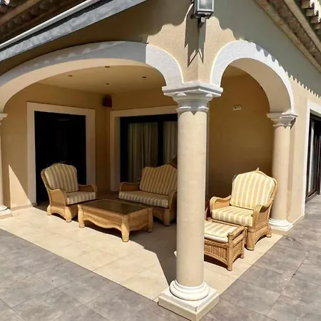 Casa Judibar con zona de barbacoa y piscina-3