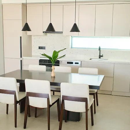 Ashta Suites / Minimal Suite-2