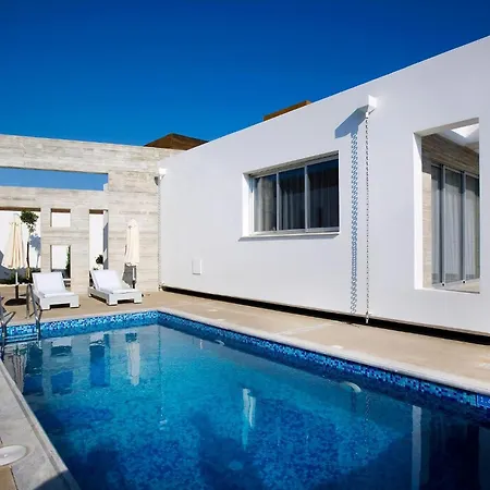 Paradise Cove Luxurious Beach Villas Cerulean 1 Bedroom Villa-2