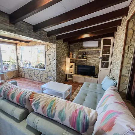 Villa Rosal- Solo familias y parejas-3