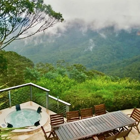 Amaroo Mountaintop Villa-3