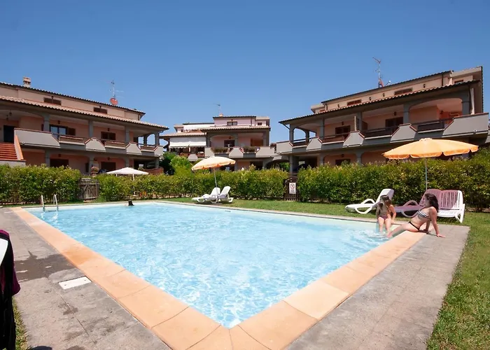 Hotel vicino al College: Follonica Apartments - Pool & Relax