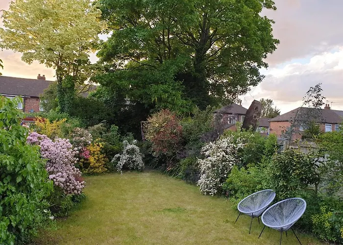 Luxury 5* Home With Secret Garden And Free Parking