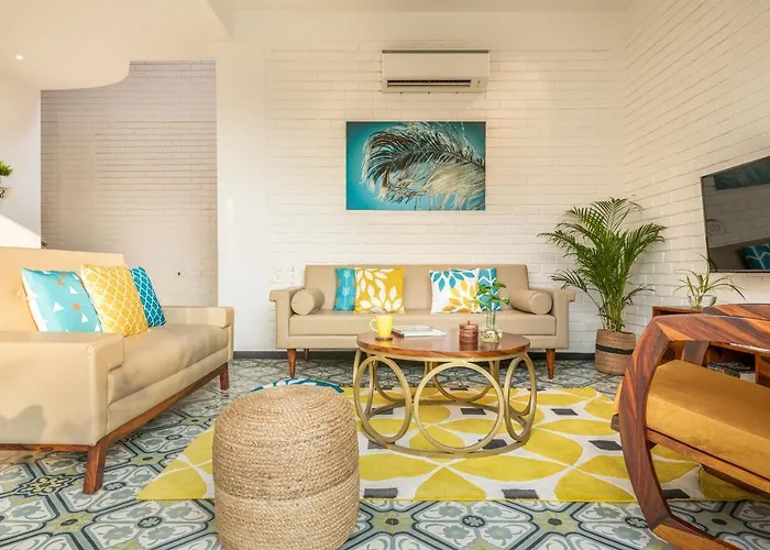 La Risa, 2 Bhk s Near Beach, Private Pool With Kitchen, Balcony, Security