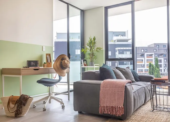 Pets Allowed Hotel Kula Apartments Parramatta
