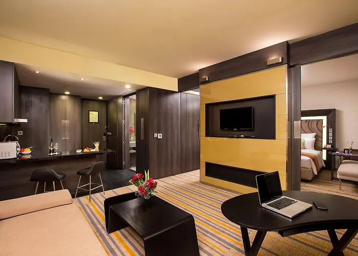 Novotel Kolkata And Residences