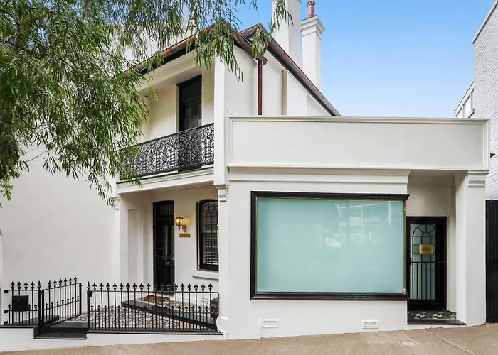 Paddington House Beautiful 2 Bedroom Terrace