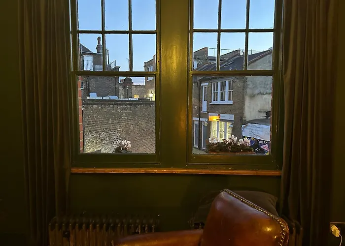 Campania & Jones House