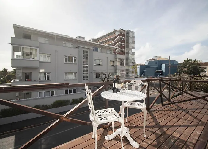 Guest house: Spring Tide Inn By Ctha