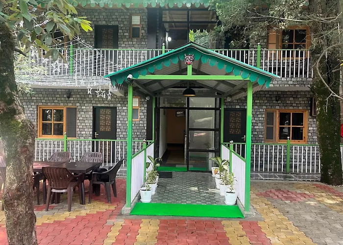 Hotel: Cedar Woods Resort By Heyan Hotels