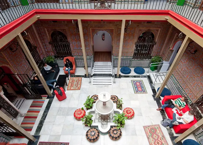 Hotel cerca del colegio: Cats Hostel Madrid Sol