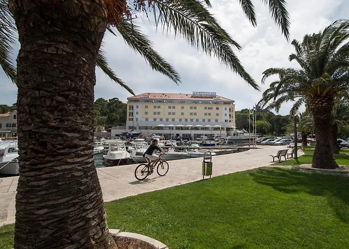 Hotel de 4 estrellas: Aparthotel Miramare