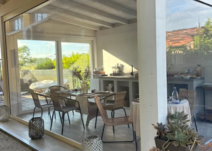 Hotel 3 stelle: Corte castella