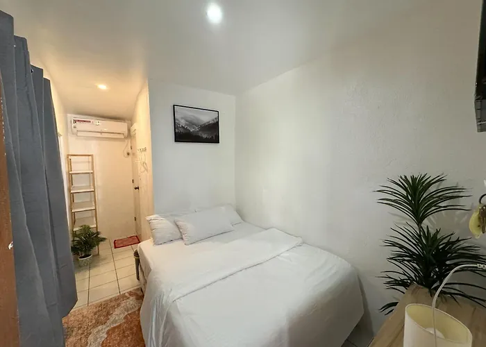 Boutique hotel only: West Coast Beach House