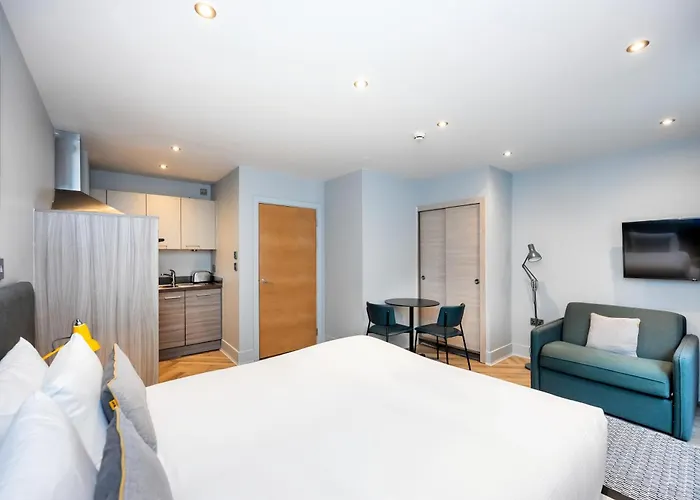 Self catering: Staycity Aparthotels Edinburgh West End