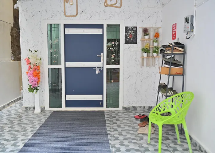 Hotels with tennis Hyderabad Wanderers Cave