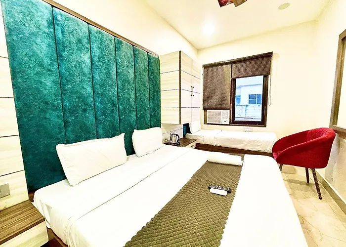 Hotel with view: Blackwood -140 Metres- Near Golden Temple