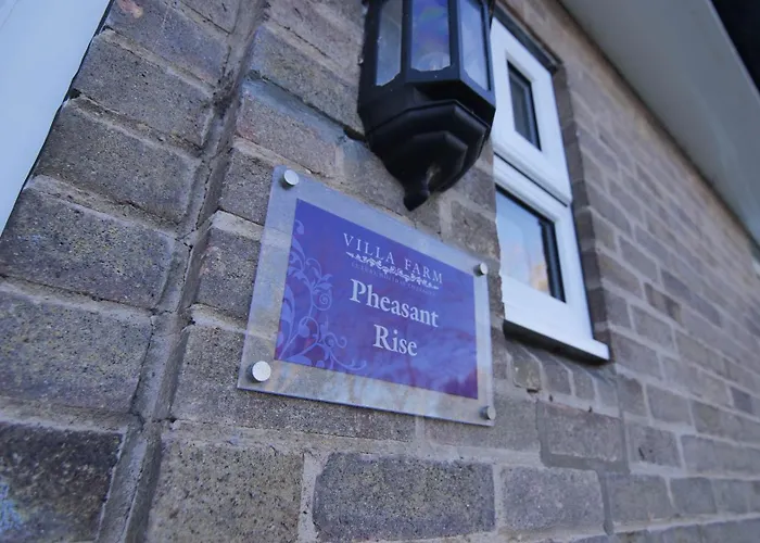 Private Villa: Villa Farm York