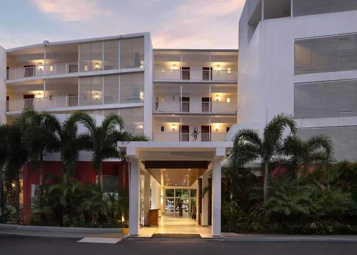 Grand Decameron Cornwall Beach, A Trademark All-Inclusive