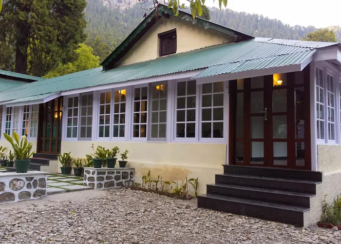 Hotel with Tennis: Vikram Vintage Inn