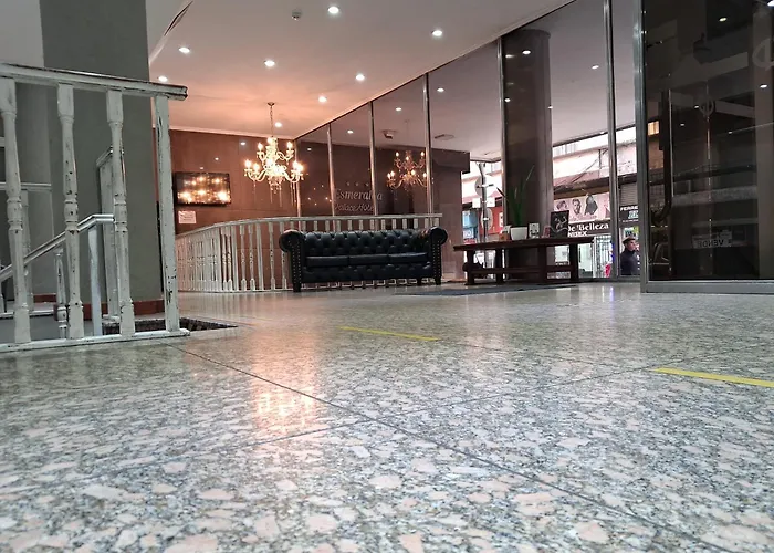Hotel de 3 estrellas: Esmeralda Palace Hotel