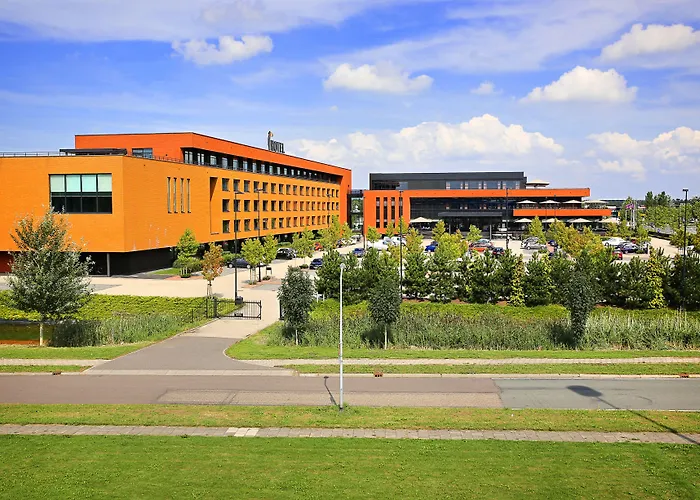 Strandhotel: Van Der Valk Hotel Almere