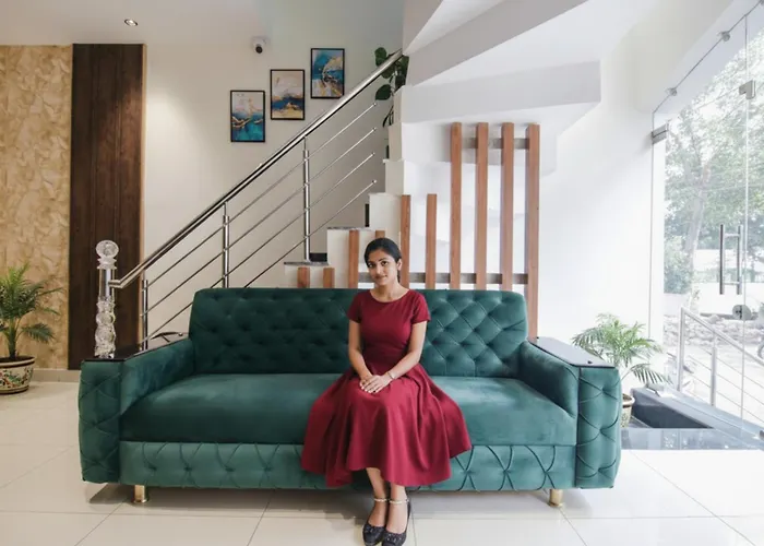 Hotel: Fabhotel Spring - Nr Golden Temple