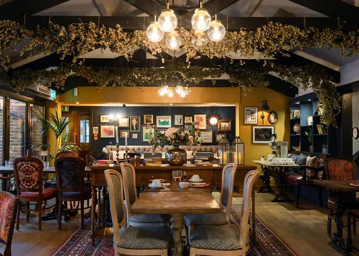Rose And Crown