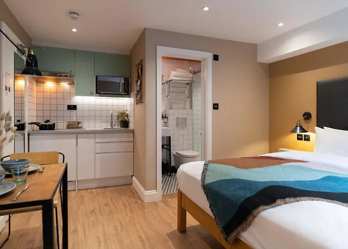 All Vacation Rentals Lamington s - London Hammersmith