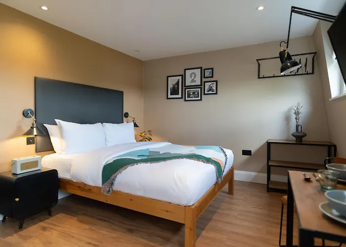 All Vacation Rentals Lamington s - London Hammersmith