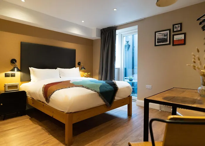 All Vacation Rentals Lamington s - London Hammersmith