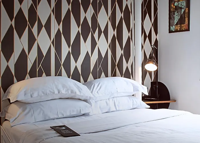 World Casino hotels California - London Kings Cross