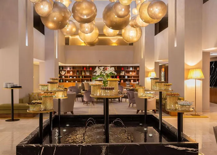 Central hotel: Sofitel Marrakech Palais Imperial & Spa