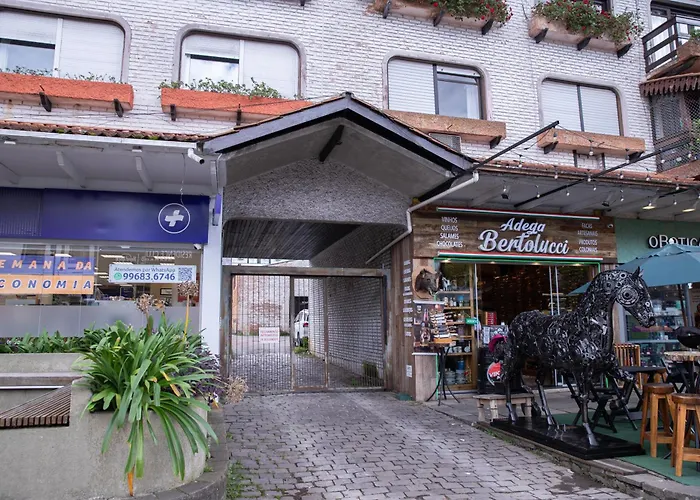 Hospedagem Vila Suiça Centro