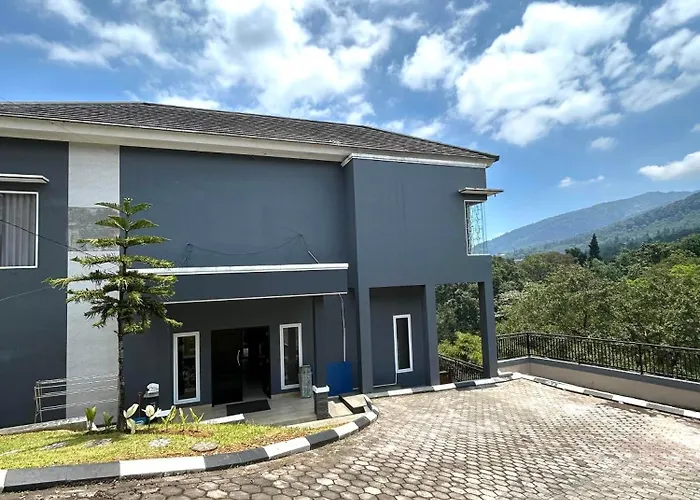 Al Andalus Resort Puncak