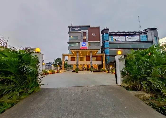 Central hotel: Zip By Spree Hotels Grand Legacy Prime